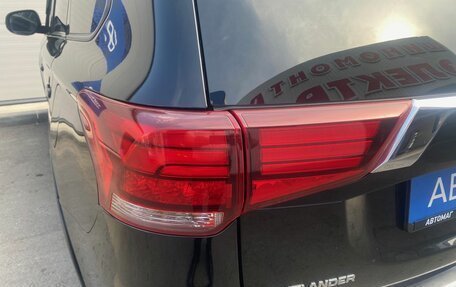 Mitsubishi Outlander III рестайлинг 3, 2020 год, 1 996 000 рублей, 14 фотография