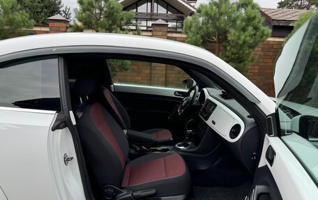 Volkswagen Beetle, 2014 год, 1 330 000 рублей, 21 фотография