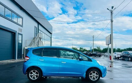 Honda Fit III, 2010 год, 799 999 рублей, 7 фотография
