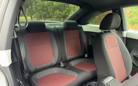 Volkswagen Beetle, 2014 год, 1 330 000 рублей, 25 фотография