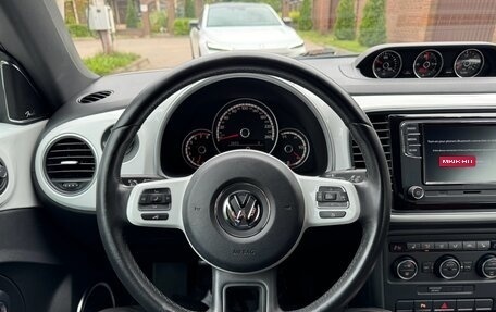 Volkswagen Beetle, 2014 год, 1 330 000 рублей, 31 фотография