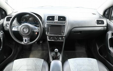 Volkswagen Polo VI (EU Market), 2011 год, 799 900 рублей, 8 фотография