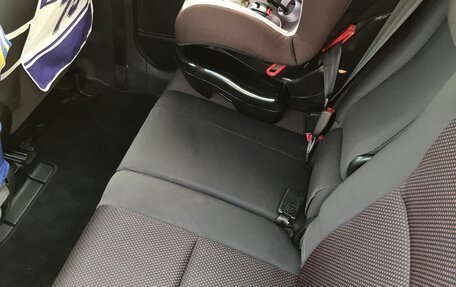 Toyota Wish II, 2005 год, 810 000 рублей, 8 фотография