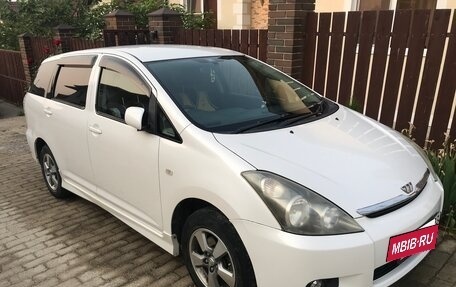 Toyota Wish II, 2005 год, 810 000 рублей, 4 фотография