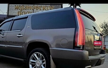 Cadillac Escalade III, 2013 год, 3 700 000 рублей, 10 фотография