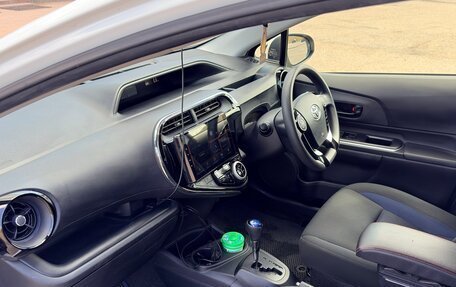 Toyota Aqua I, 2018 год, 1 170 000 рублей, 12 фотография