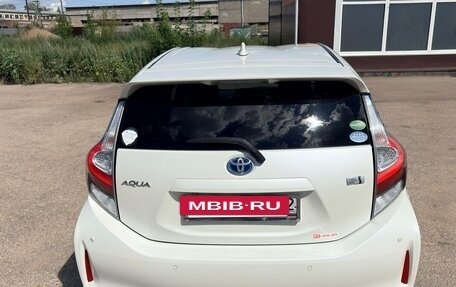 Toyota Aqua I, 2018 год, 1 170 000 рублей, 5 фотография