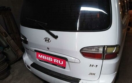 Hyundai Starex I рестайлинг, 2005 год, 530 000 рублей, 3 фотография