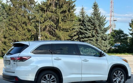 Toyota Highlander III, 2014 год, 2 400 000 рублей, 5 фотография