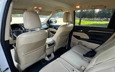 Toyota Highlander III, 2014 год, 2 400 000 рублей, 10 фотография