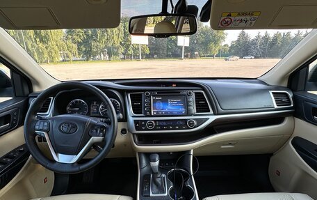 Toyota Highlander III, 2014 год, 2 400 000 рублей, 12 фотография