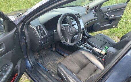 Honda Accord VII рестайлинг, 2006 год, 700 000 рублей, 4 фотография