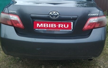 Toyota Camry, 2006 год, 700 000 рублей, 2 фотография