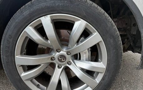 Infiniti FX I, 2003 год, 850 000 рублей, 6 фотография