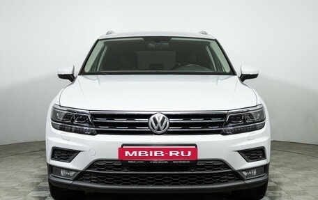 Volkswagen Tiguan II, 2018 год, 2 099 700 рублей, 3 фотография