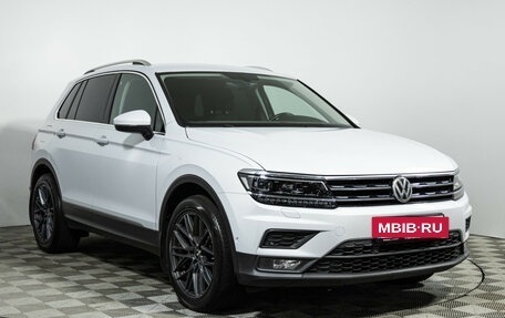 Volkswagen Tiguan II, 2018 год, 2 099 700 рублей, 4 фотография