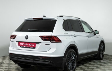 Volkswagen Tiguan II, 2018 год, 2 099 700 рублей, 6 фотография