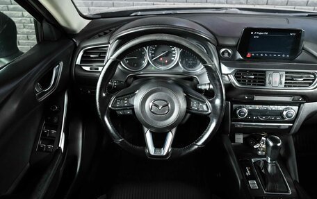 Mazda 6, 2018 год, 1 900 000 рублей, 14 фотография