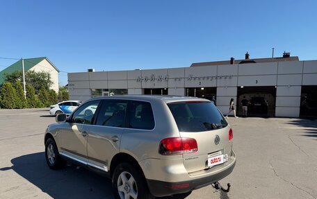Volkswagen Touareg III, 2003 год, 550 000 рублей, 3 фотография