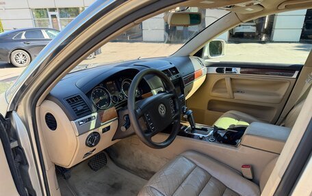 Volkswagen Touareg III, 2003 год, 550 000 рублей, 10 фотография
