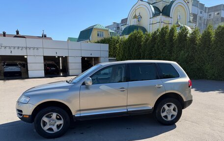 Volkswagen Touareg III, 2003 год, 550 000 рублей, 2 фотография