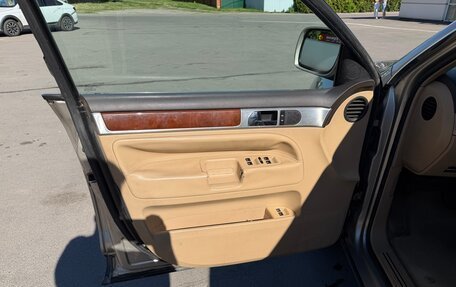 Volkswagen Touareg III, 2003 год, 550 000 рублей, 9 фотография