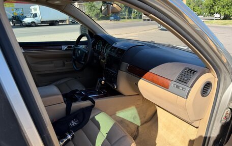 Volkswagen Touareg III, 2003 год, 550 000 рублей, 12 фотография