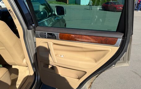 Volkswagen Touareg III, 2003 год, 550 000 рублей, 13 фотография