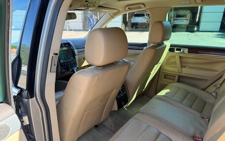 Volkswagen Touareg III, 2003 год, 550 000 рублей, 16 фотография