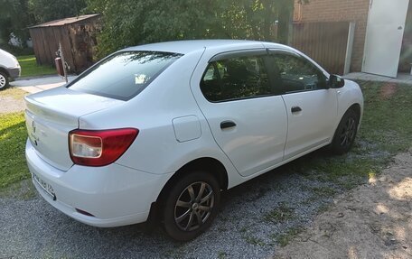 Renault Logan II, 2016 год, 670 000 рублей, 4 фотография