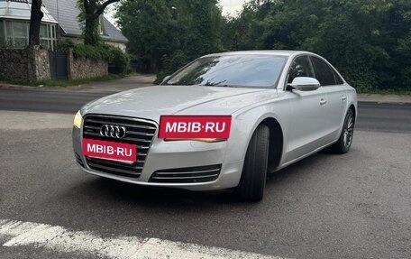 Audi A8, 2012 год, 1 300 000 рублей, 11 фотография