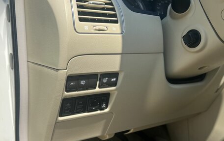 Infiniti QX56, 2011 год, 2 090 000 рублей, 23 фотография