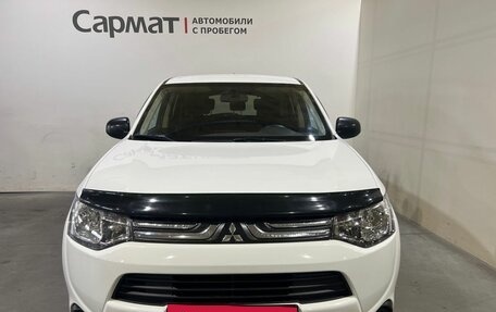 Mitsubishi Outlander III рестайлинг 3, 2012 год, 1 300 000 рублей, 3 фотография