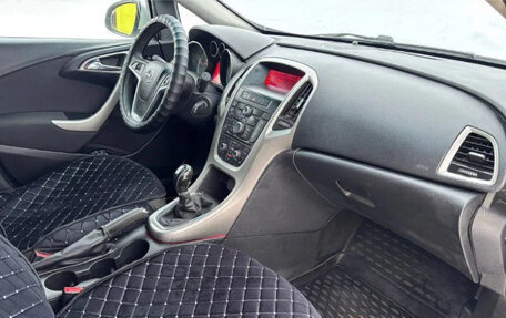 Opel Astra J, 2011 год, 650 000 рублей, 12 фотография