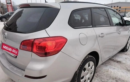 Opel Astra J, 2011 год, 650 000 рублей, 6 фотография