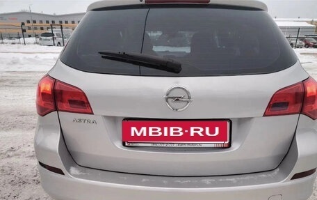Opel Astra J, 2011 год, 650 000 рублей, 7 фотография