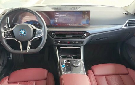 BMW i3 I01 рестайлинг, 2024 год, 5 390 000 рублей, 8 фотография