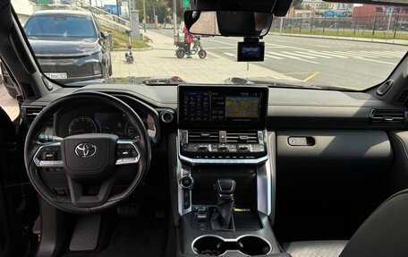 Toyota Land Cruiser, 2022 год, 10 000 000 рублей, 12 фотография