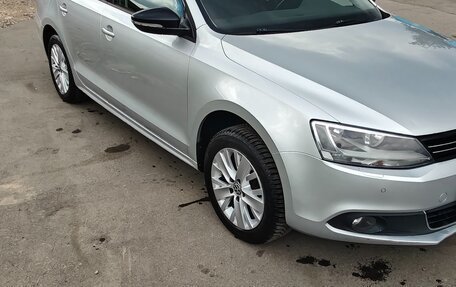 Volkswagen Jetta VI, 2014 год, 950 000 рублей, 6 фотография
