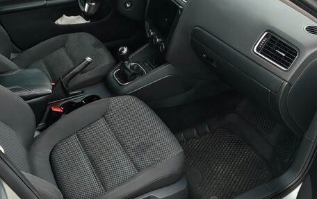 Volkswagen Jetta VI, 2014 год, 950 000 рублей, 8 фотография