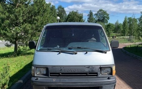 Toyota HiAce H100, 1991 год, 190 000 рублей, 1 фотография