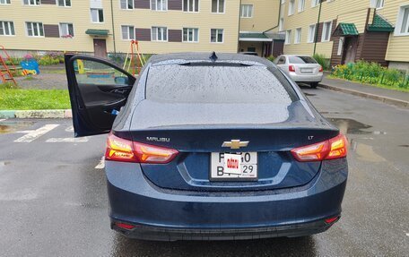 Chevrolet Malibu IX, 2019 год, 1 490 000 рублей, 2 фотография