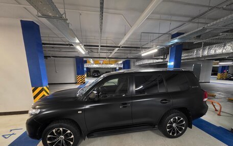 Toyota Land Cruiser 200, 2011 год, 3 650 000 рублей, 2 фотография