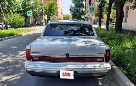 Lincoln Town Car II, 1993 год, 750 000 рублей, 2 фотография