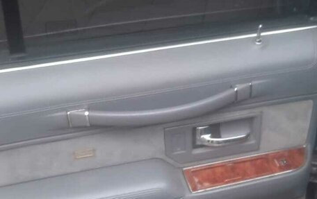 Lincoln Town Car II, 1993 год, 750 000 рублей, 21 фотография