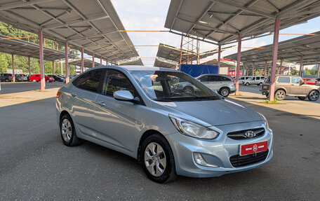 Hyundai Solaris II рестайлинг, 2011 год, 648 900 рублей, 2 фотография