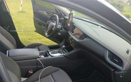Opel Insignia II рестайлинг, 2020 год, 2 000 000 рублей, 10 фотография