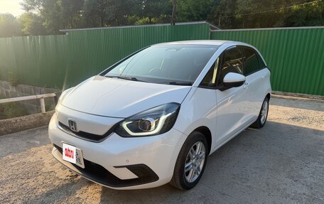 Honda Fit, 2020 год, 1 550 000 рублей, 3 фотография