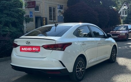 Hyundai Solaris II рестайлинг, 2020 год, 1 550 000 рублей, 4 фотография