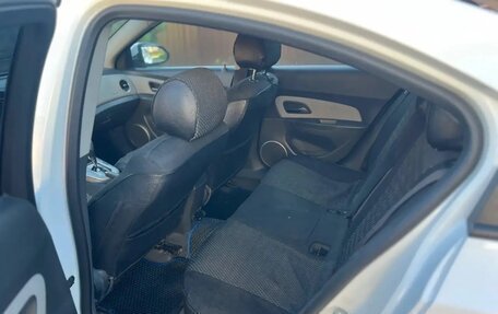 Chevrolet Cruze II, 2010 год, 410 000 рублей, 9 фотография